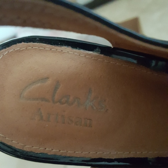 New Clarks shoes - Picture 7 of 7